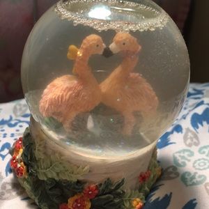 Flamingo Globe